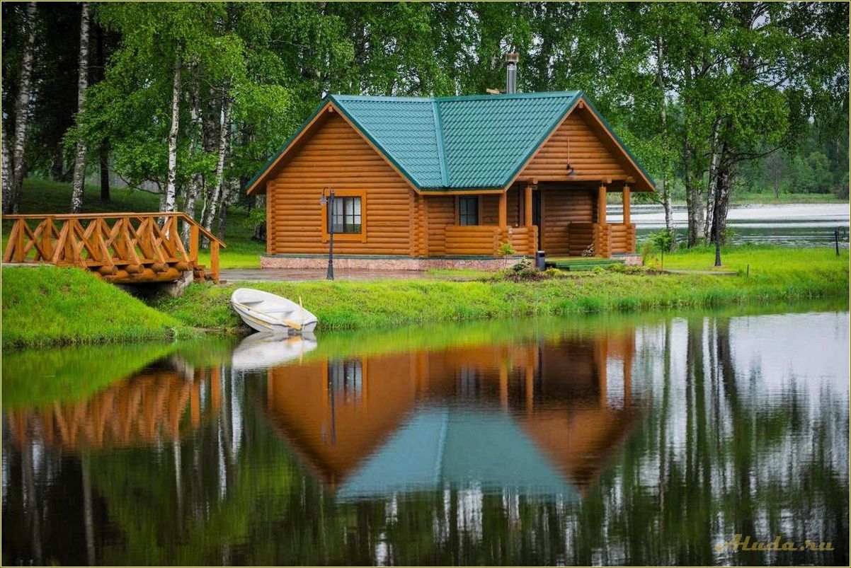 База отдыха на берегу водоема в Свердловской области