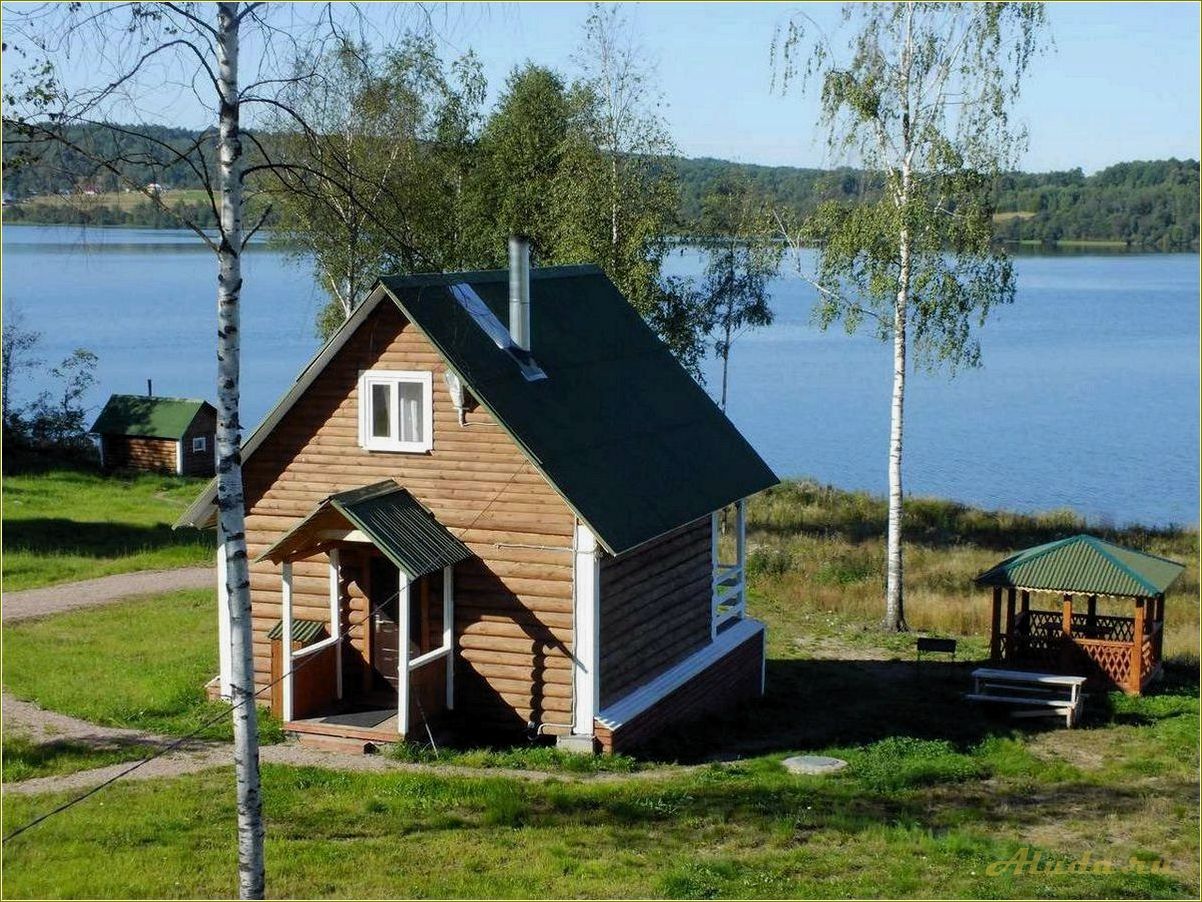 База отдыха на берегу домики в Свердловской области