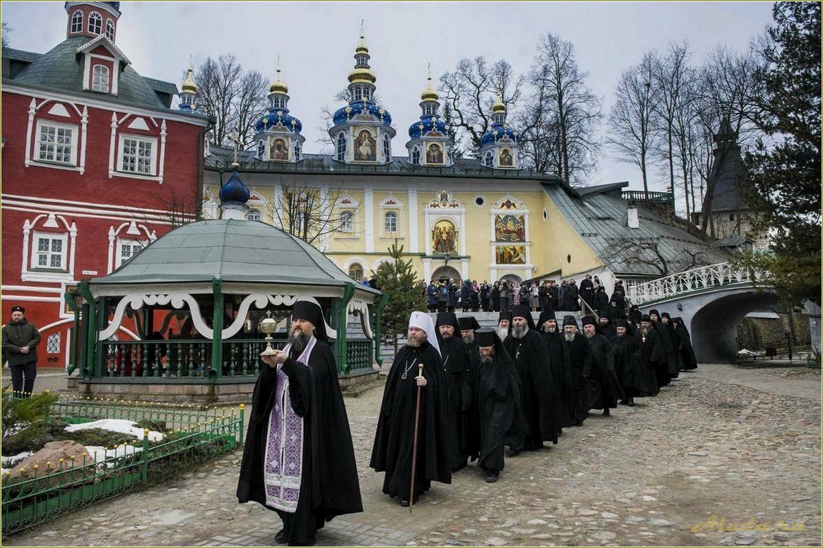 Печоры Псковской области — исторический монастырь, его достопримечательности и время работы