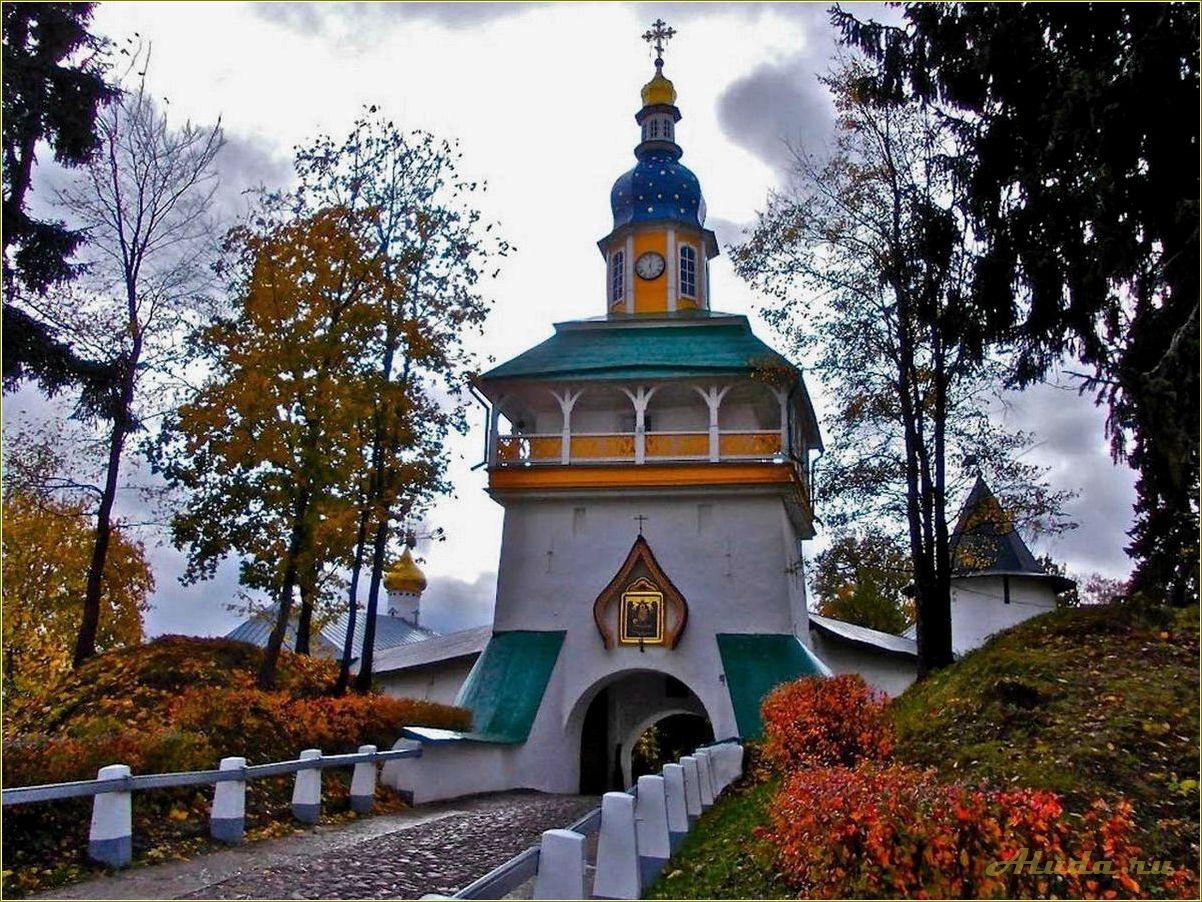 Печоры Псковской области — исторический монастырь, его достопримечательности и время работы