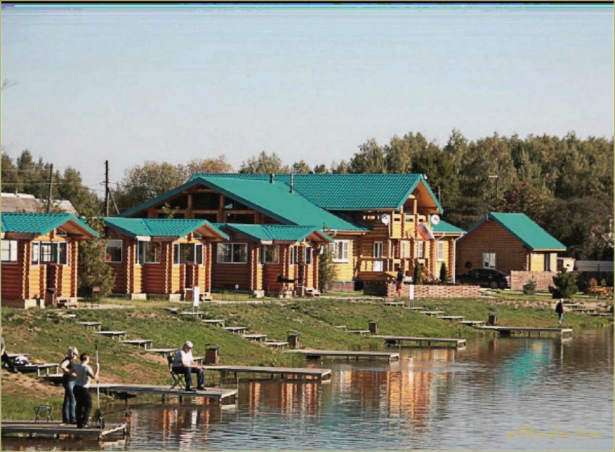 Пикник на природе с палатками. Беседка на платной рыбалке. Шашлыки на речке. Савватьевские пруды тверь. Отдых с рыбалкой и пляжем.