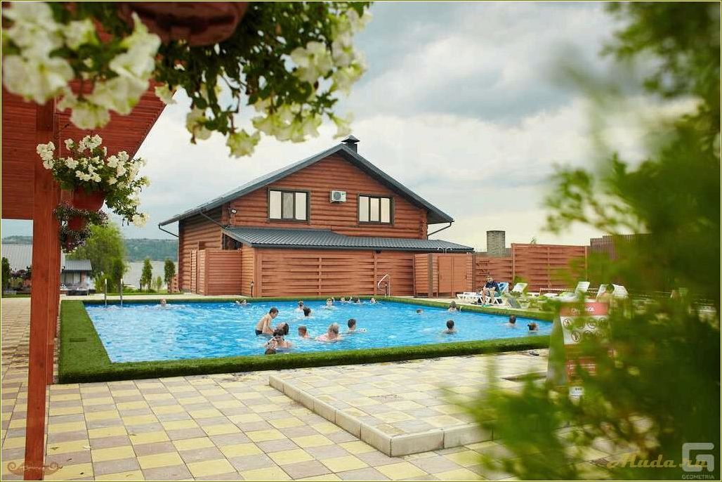 Лучшие базы отдыха в Рязанской области с уютными домиками и собственными бассейнами