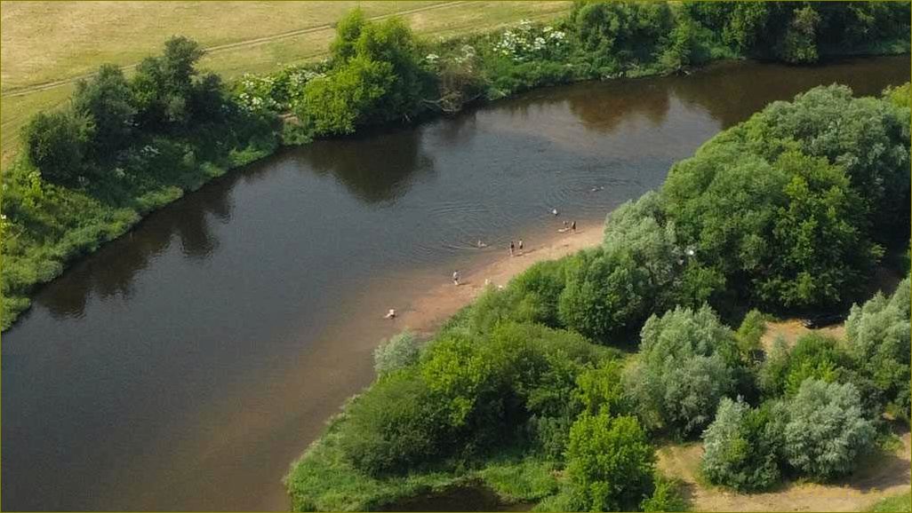 Река Неручь в Орловской области — идеальное место для отдыха с палатками
