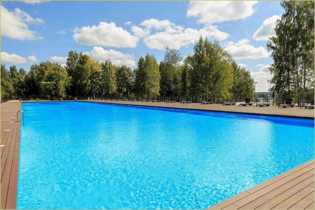 Базы отдыха с бассейном в Ярославской и Костромской области: выбираем лучшее место для отдыха