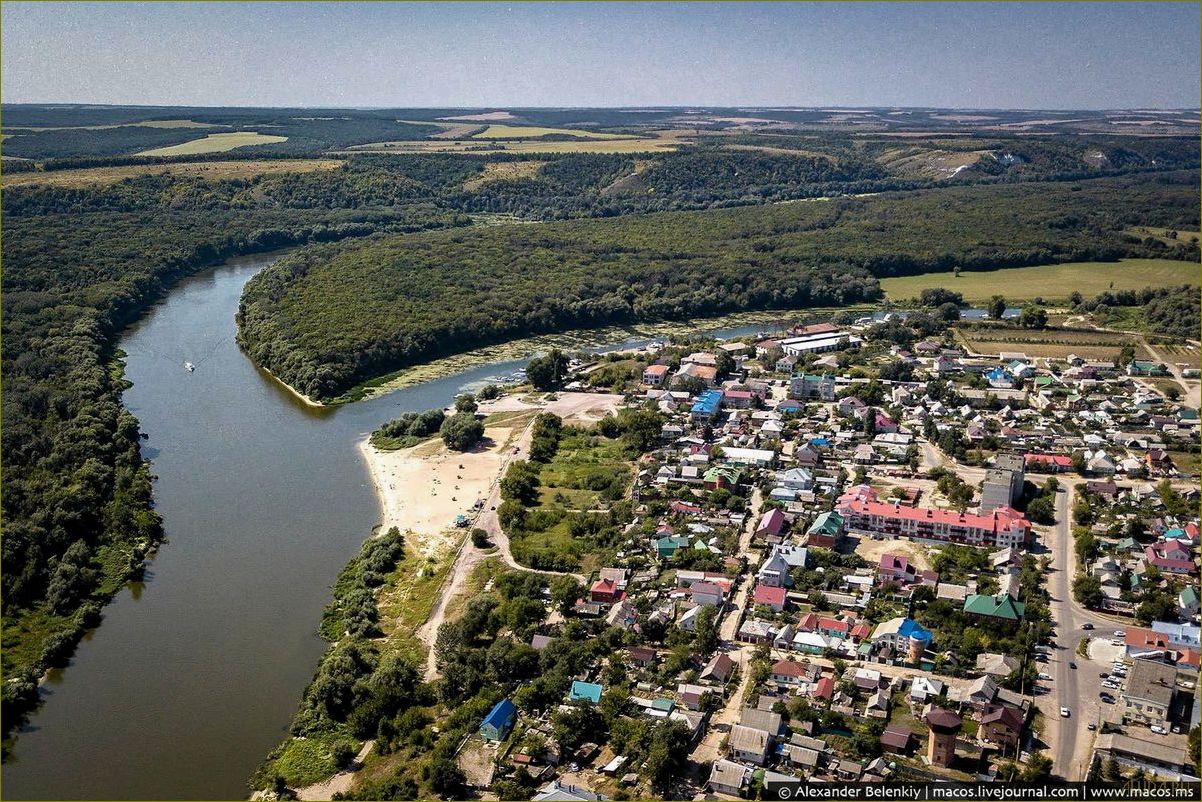 Россия Воронежская область Павловский район — дом отдыха в окружении природы