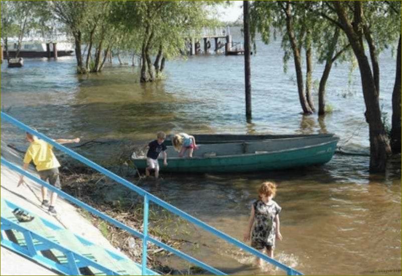 База отдыха в Камызякском районе Астраханской области — наслаждайтесь живописными пейзажами и активным отдыхом у подножия Паруса