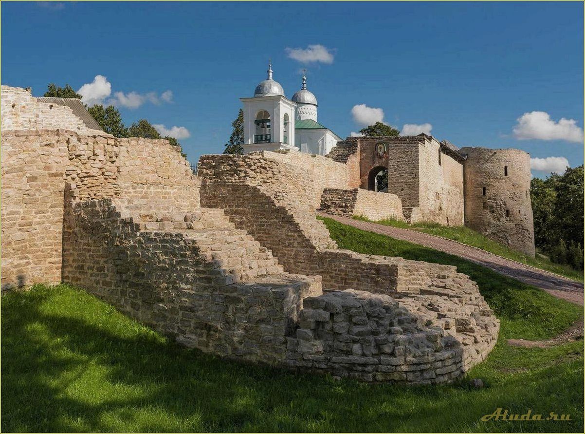 (очарование, исторического, изборска, удивительные, достопримечательности) Очарование исторического Изборска — удивительные достопримечательности Псковской области