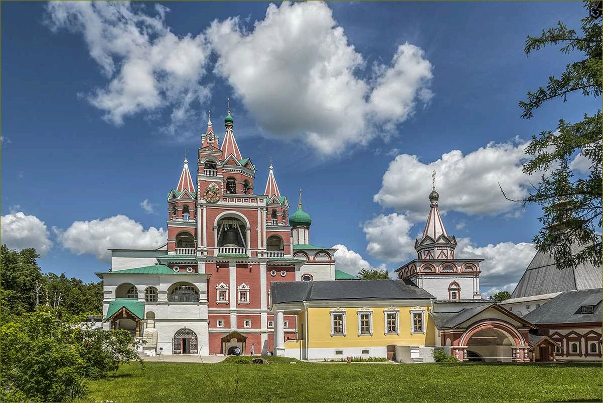 (изумительные, достопримечательности, звенигорода, московская, область) Изумительные достопримечательности Звенигорода, Московская область — подробное описание, фото, история