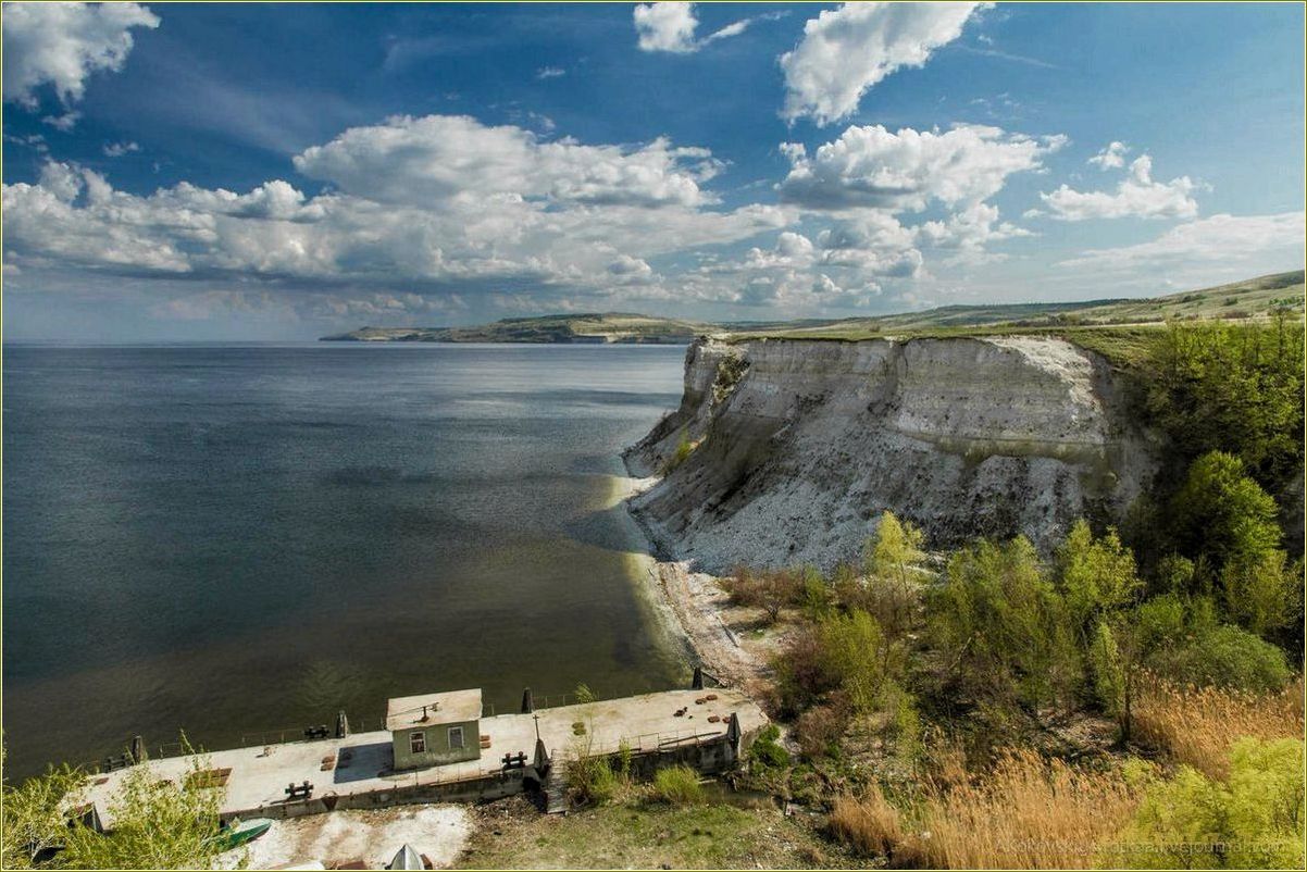 (исследуйте, впечатляющие, достопримечательности, берегу, волги) Исследуйте впечатляющие достопримечательности на берегу Волги в Саратовской области