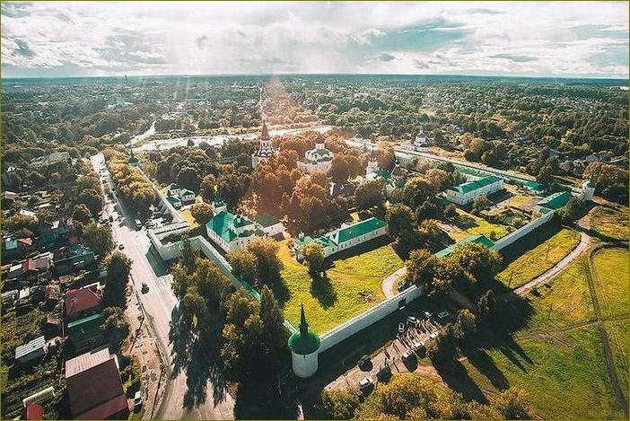 (александров, город, московской, области, богатым) Александров — город Московской области с богатым культурным наследием и уникальными достопримечательностями