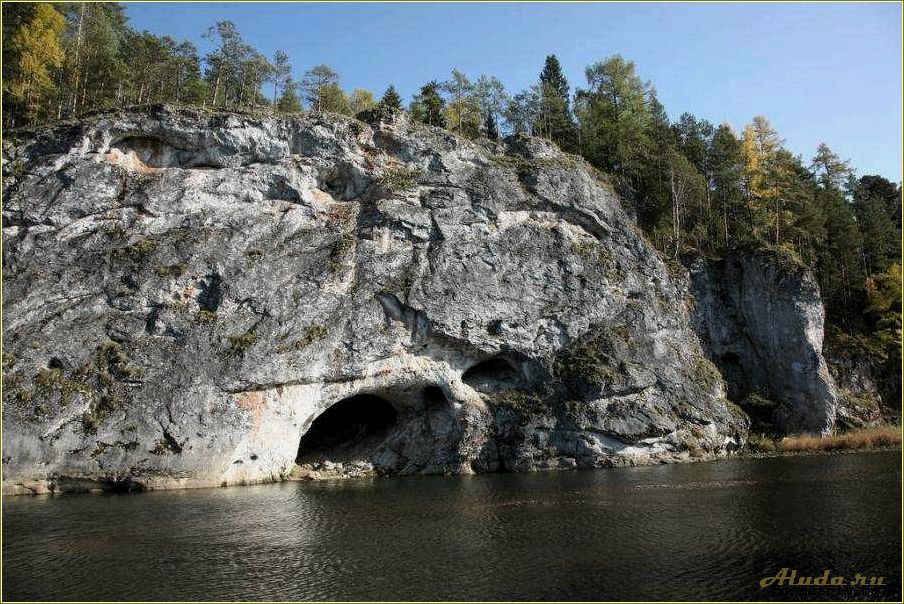 Куда съездить посмотреть достопримечательности Свердловской области