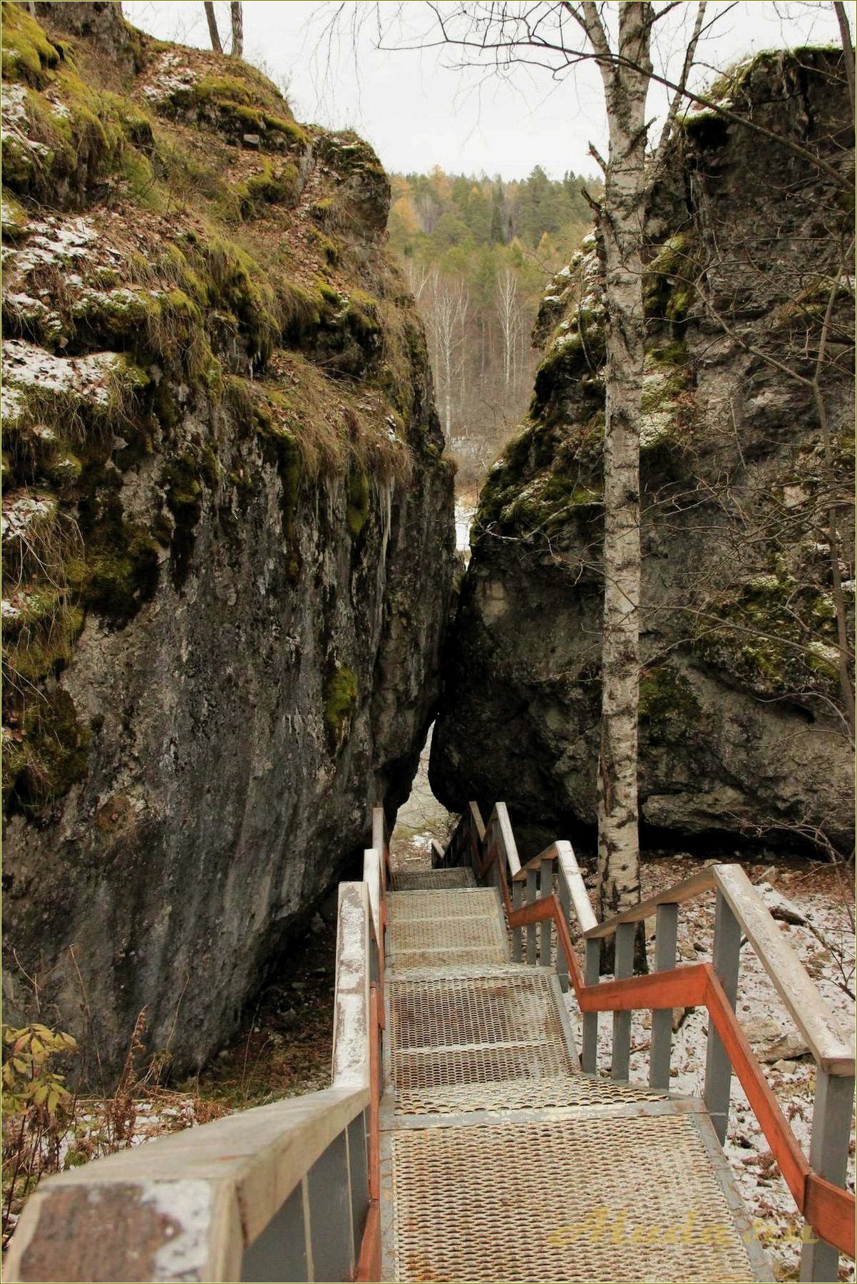 Куда съездить посмотреть достопримечательности Свердловской области
