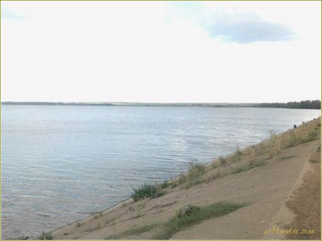 Самарская область Кутулукское водохранилище базы отдыха на нем
