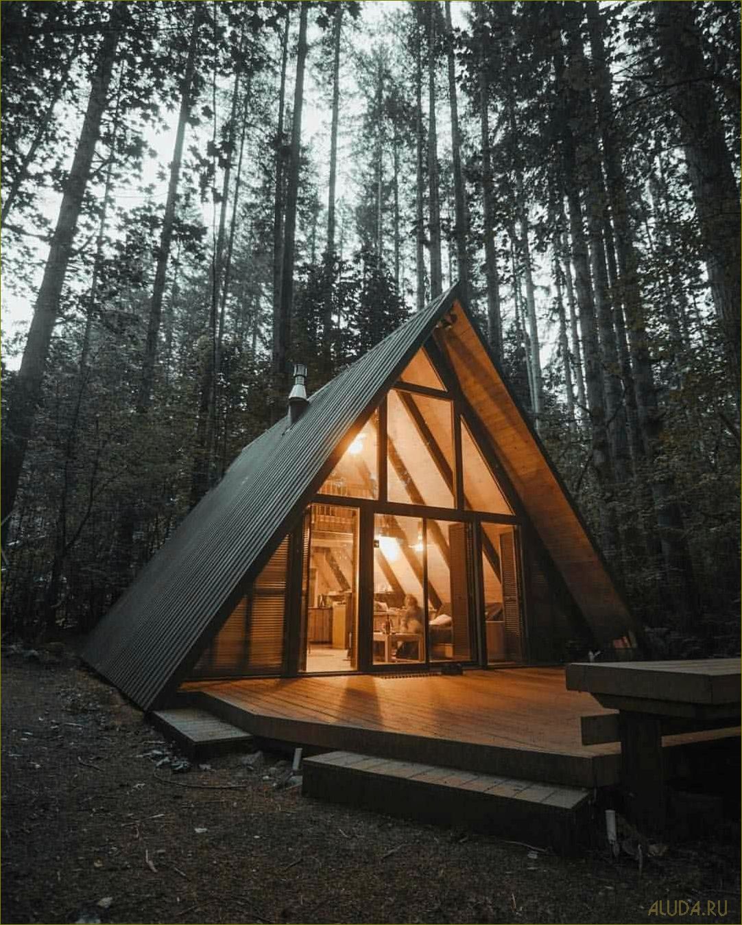 Уютный домик для отдыха в живописном лесу Белгородской области — идеальное место для релакса и близость к природе