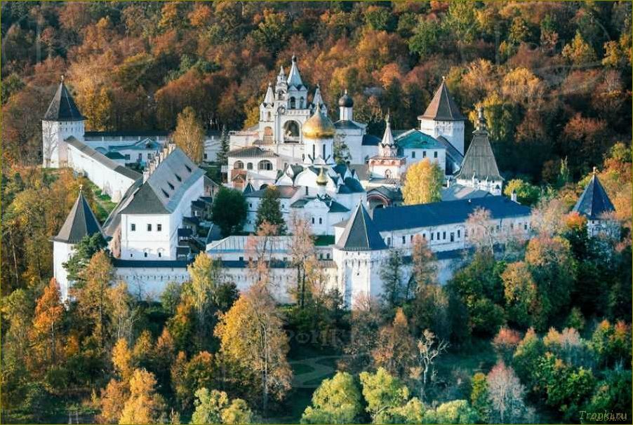 (лучшие, достопримечательности, московской, области, посещения) Лучшие достопримечательности Московской области для посещения на автомобиле