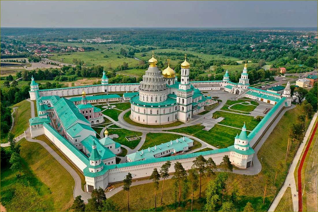 (лучшие, достопримечательности, московской, области, посещения) Лучшие достопримечательности Московской области для посещения на автомобиле