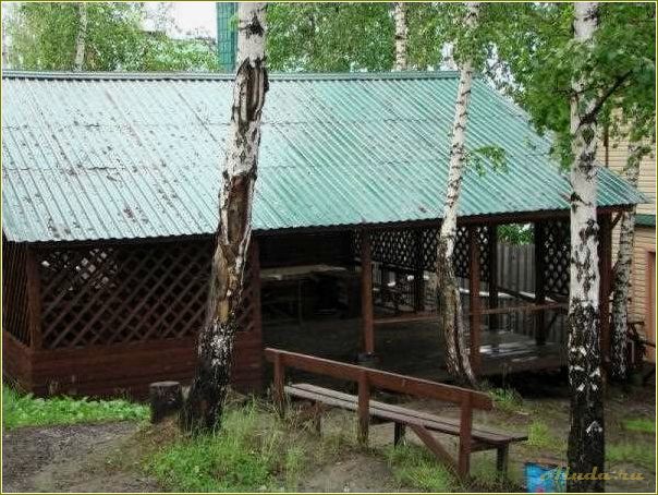 Озеро Исетское: свердловская область, база отдыха