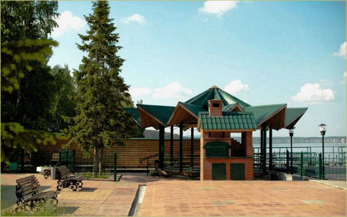 Озеро Таватуй — база отдыха Солнечный берег