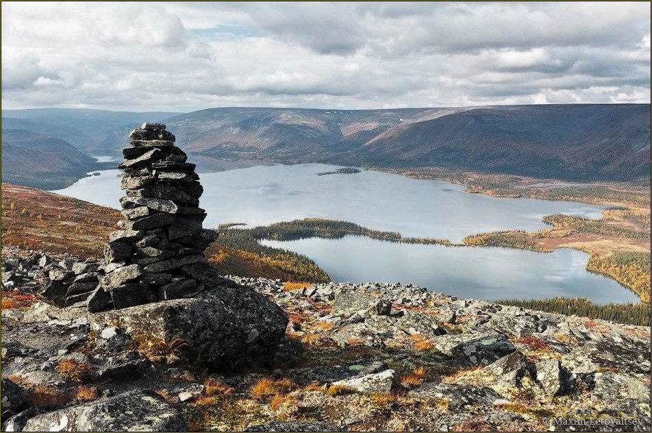 Памятники природы и достопримечательности Мурманской области — удивительные природные чудеса и исторические места