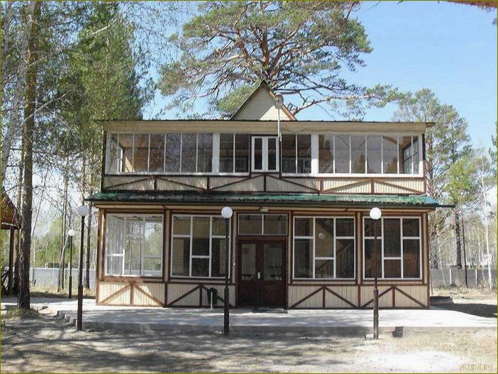 Уникальная база отдыха в Иркутской области в окружении живописной природы и величественных китов