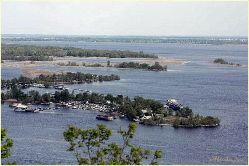 Отдых на Волге в Саратовской области: острова, экскурсии и развлечения