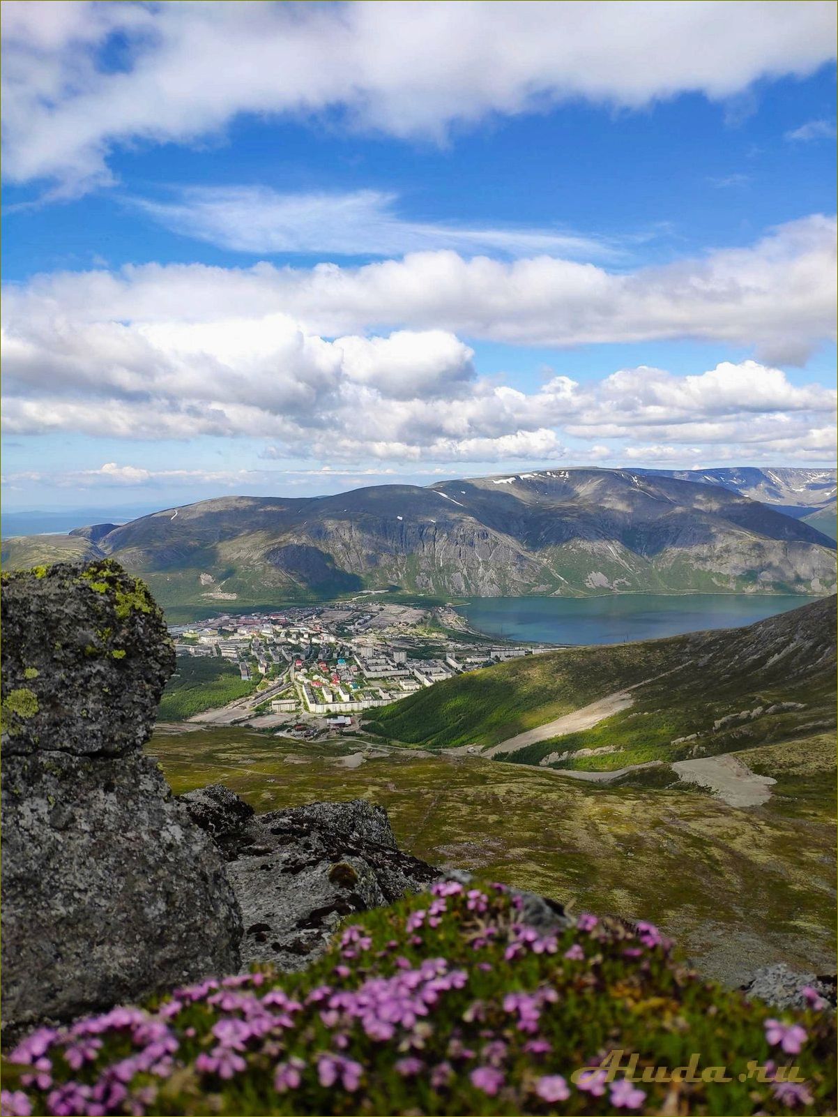Отдых в Хибинах Мурманской области — горные вершины, кристальные озера и захватывающие виды