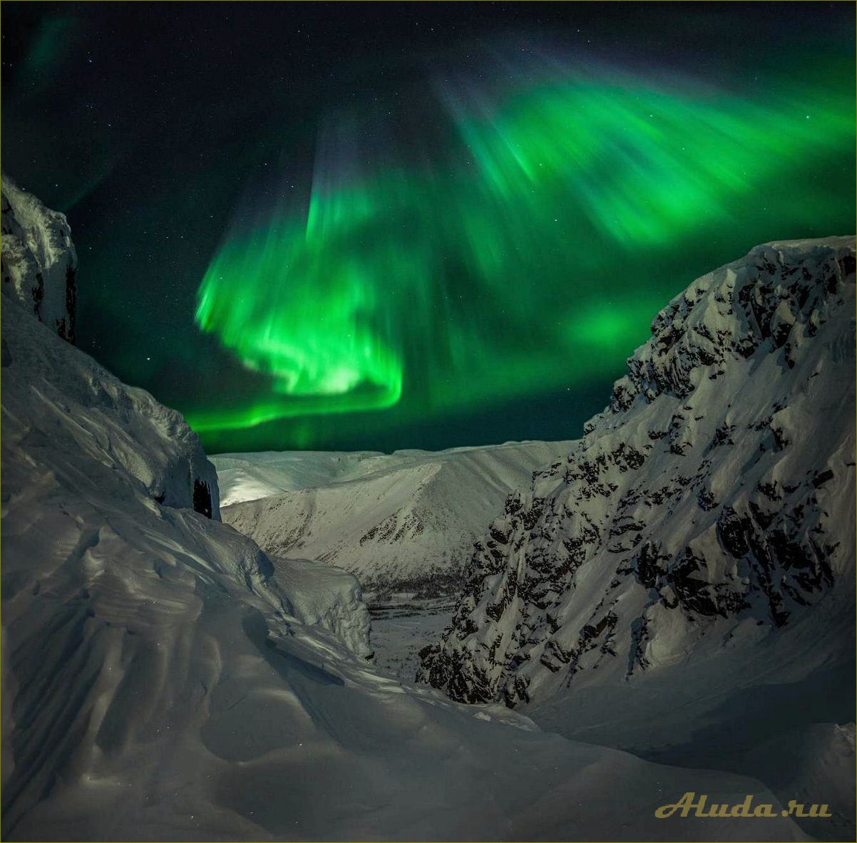 Отдых в Хибинах Мурманской области — горные вершины, кристальные озера и захватывающие виды