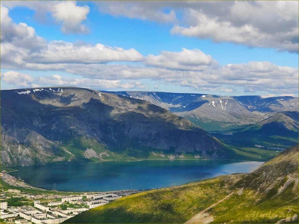 Отдых в Хибинах Мурманской области — горные вершины, кристальные озера и захватывающие виды