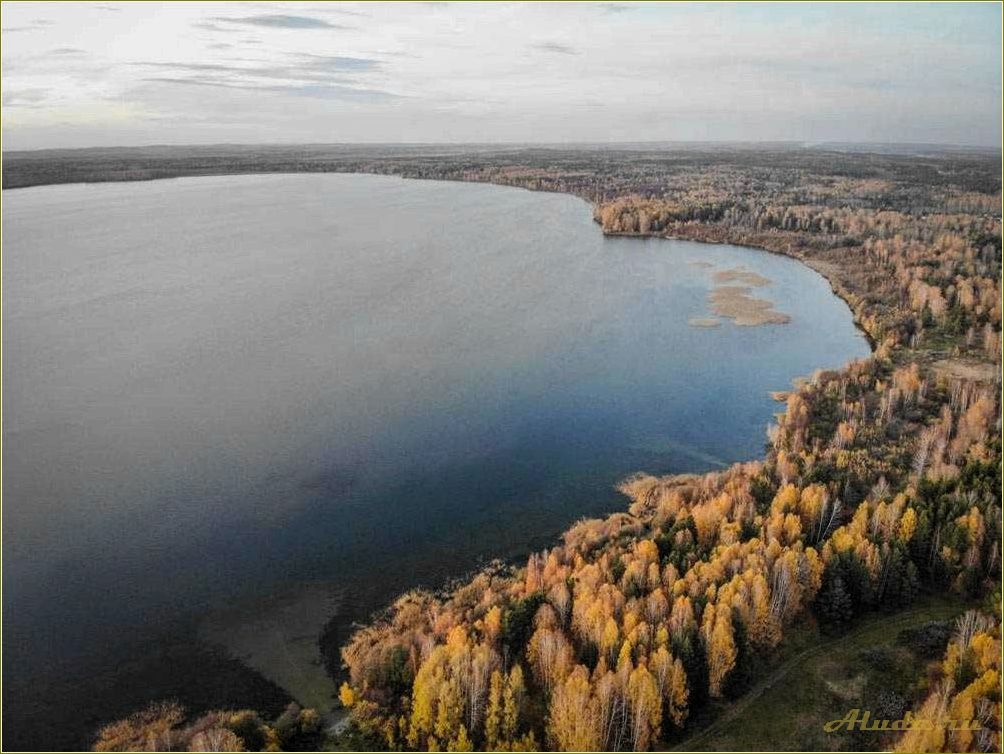 Отдых возле озера Свердловской области