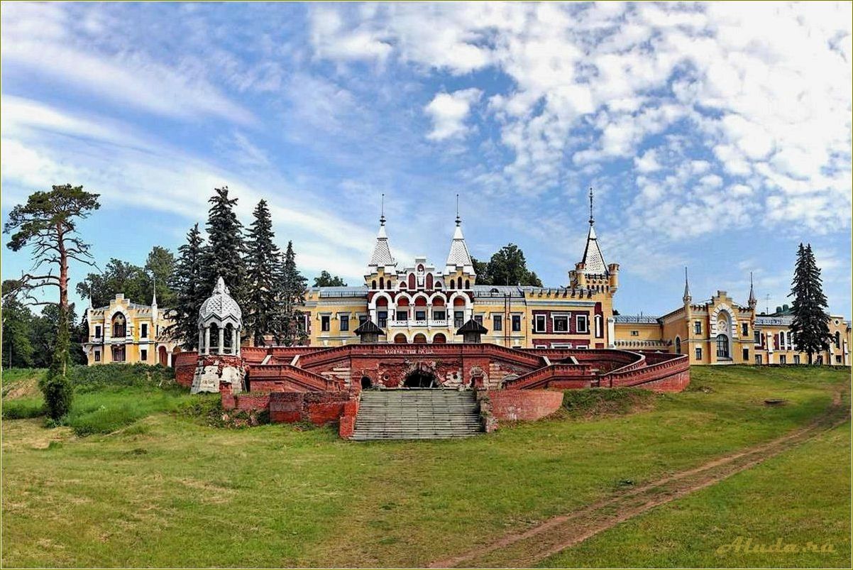 Приглашаем вас на удивительное путешествие по самым впечатляющим уголкам природы Рязанской области — откройте для себя великолепные озера, живописные реки и загадочные лесные массивы!