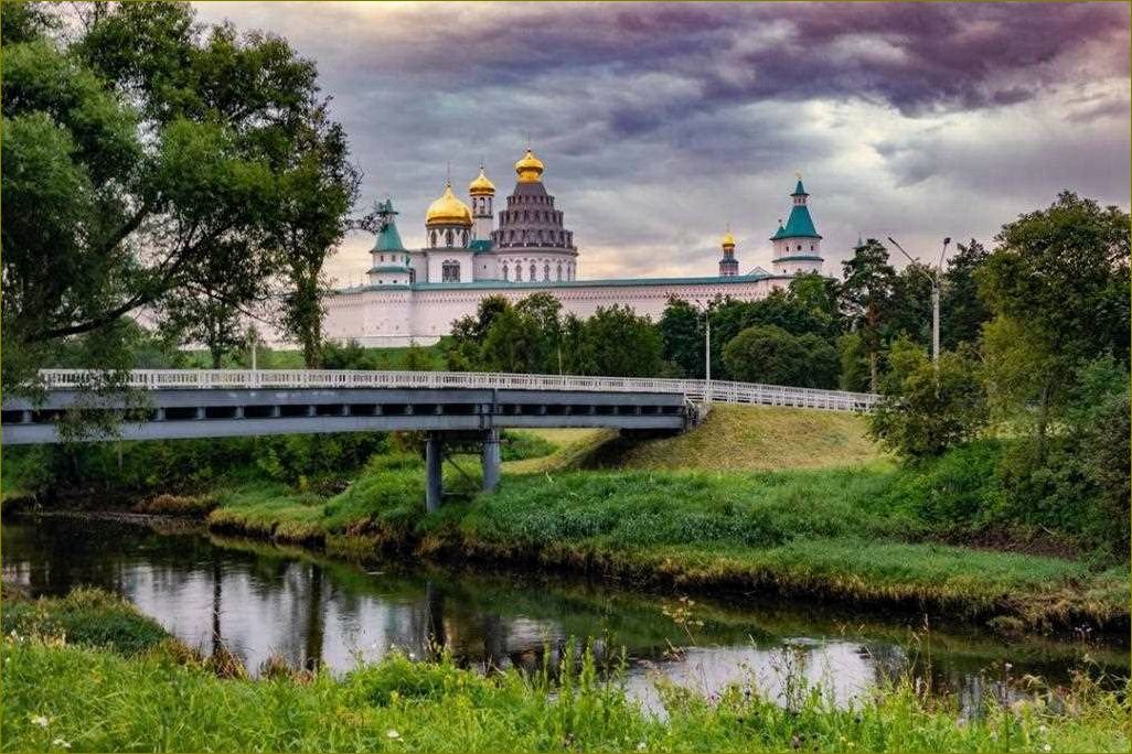Исторические, природные и культурные достопримечательности Истринского района Московской области — путешествие в мир удивительных открытий и незабываемых впечатлений