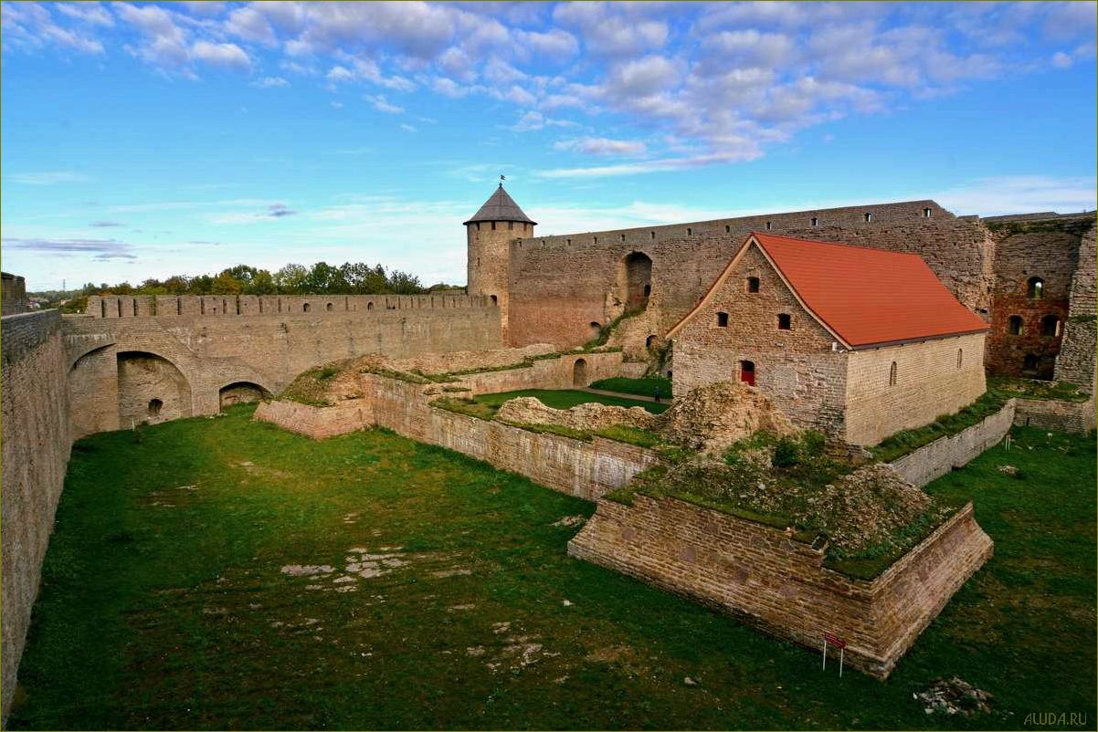 (ивангородская, крепость, историческая, культурная, достопримечательность) Ивангородская крепость — историческая и культурная достопримечательность Ленинградской области